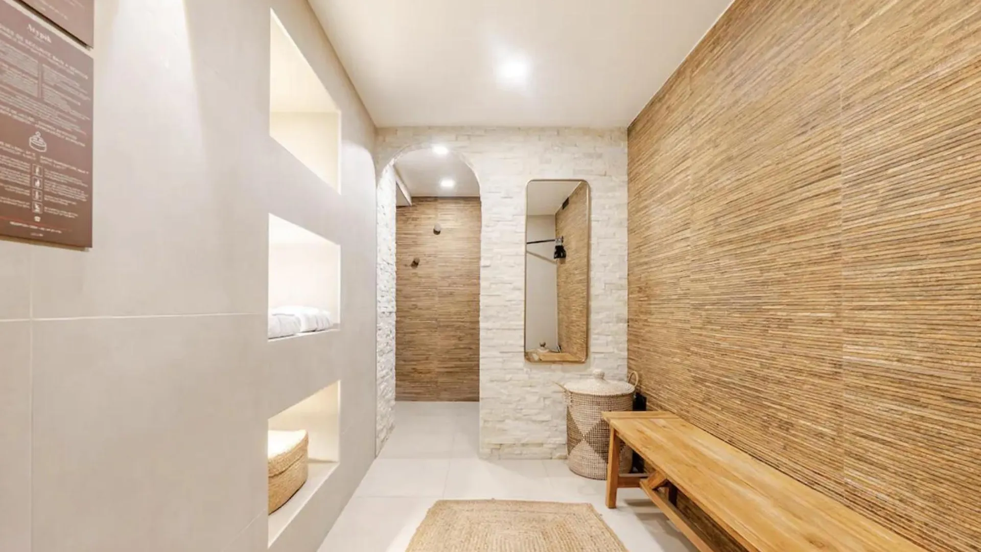 Atypik Hotel Clichy