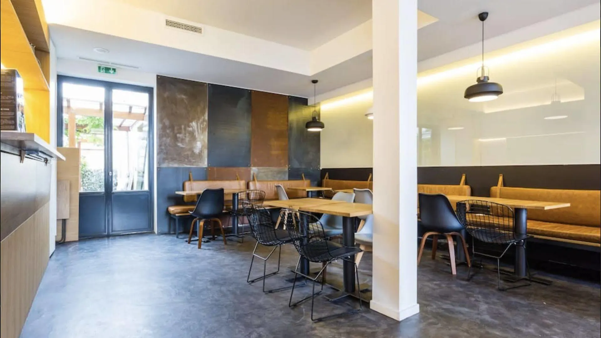 Atypik Hotel Clichy
