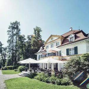 https://biohotel-schlossgut-oberambach.com-bavaria.com
